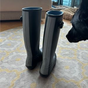 Hunter rain boots - navy blue Size 9